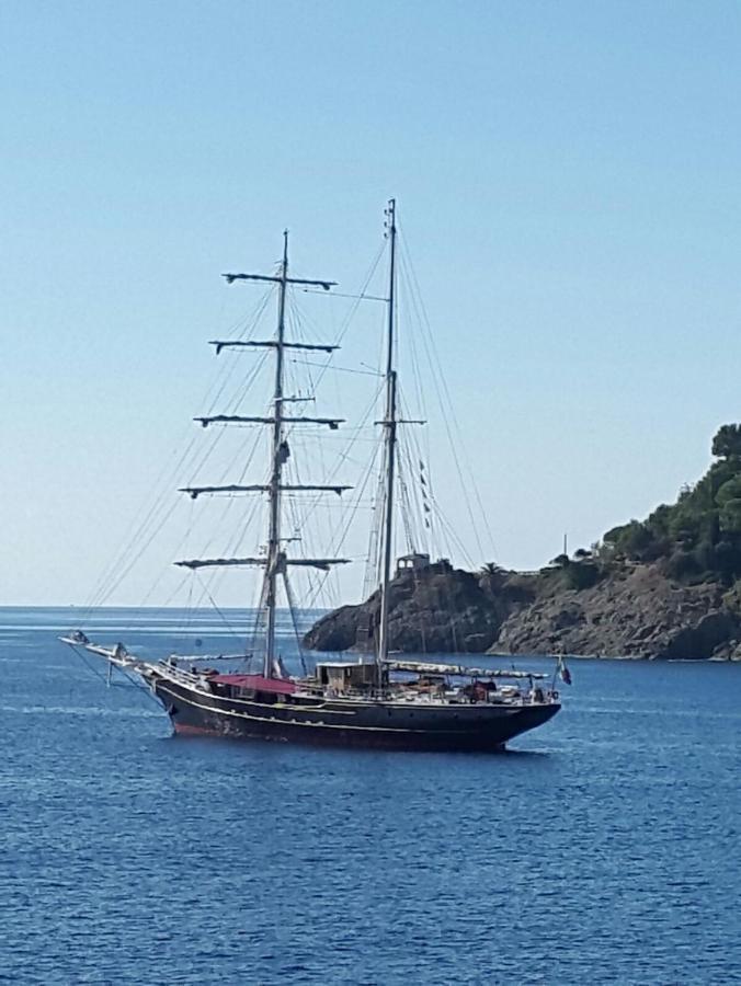 Case Vacanza Reggimonti Cinque Terre Бонассола Экстерьер фото